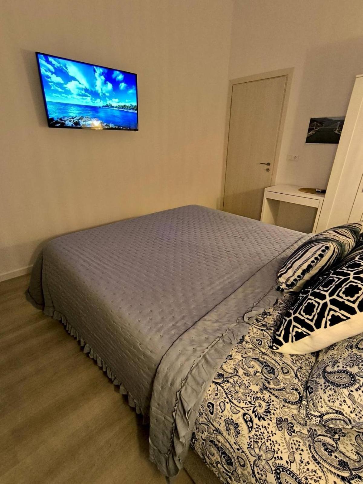 Sunrise Condo Chalkida Bagian luar foto